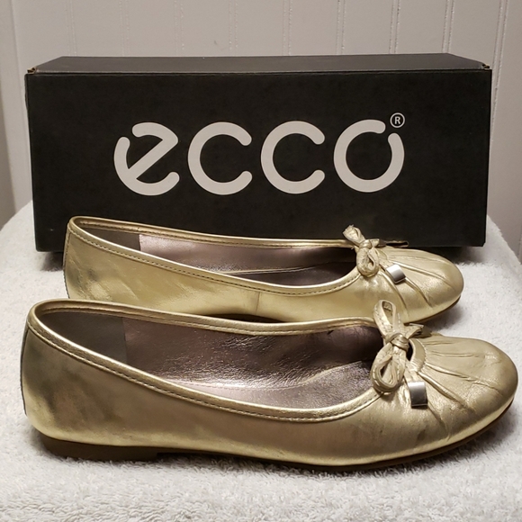 Ecco Goya Bow metallic gold leather ballet flats,7 - Picture 5 of 10